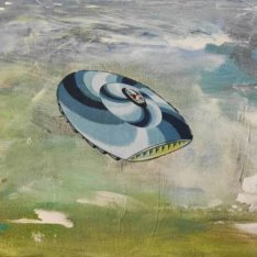 Tim Johnson, Balmain Bug UFO, 2013, acrylic on canvas, 20x25cm